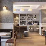 Le Petit Beaumarchais Hotel & Spa