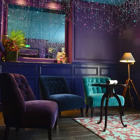 Le Petit Beaumarchais & 4* Parigi