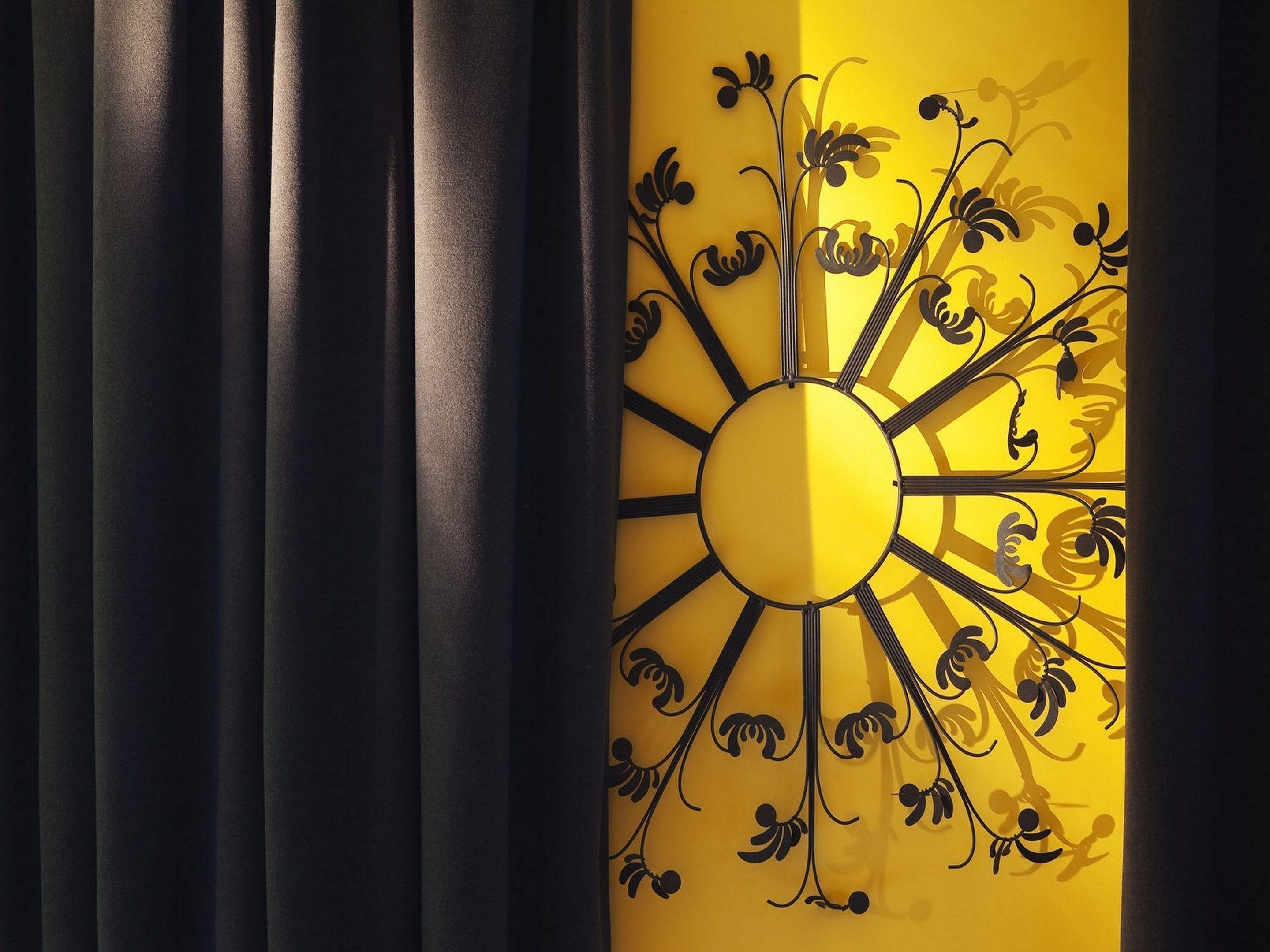 Le Petit Beaumarchais & Hotel Paris